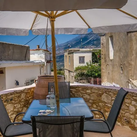 Nivritos Traditional Homes Exterior photo