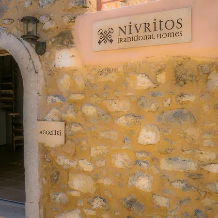 Nivritos Traditional Homes Exterior photo