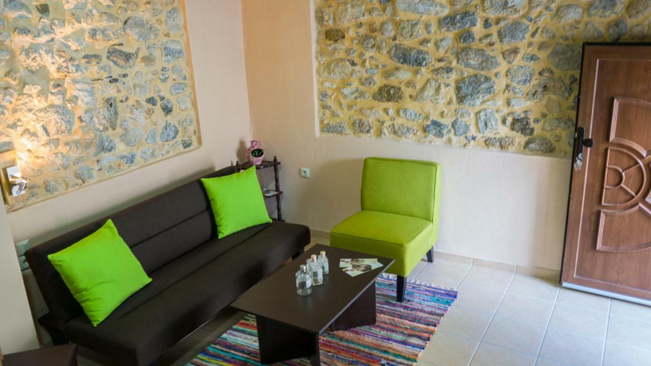 Apartment Traditional Homes