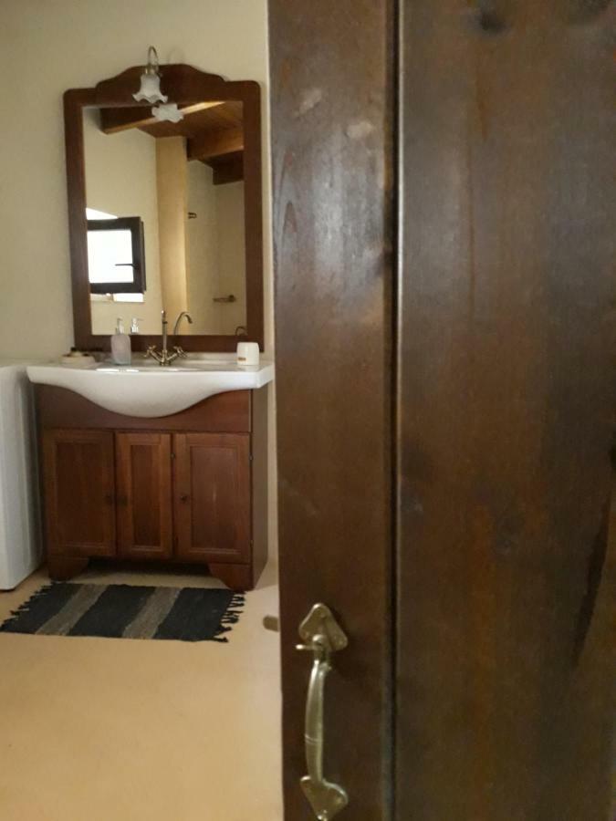 Traditional Homes Apartment Nivritos