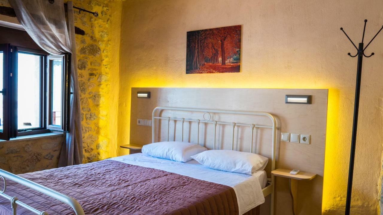 Traditional Homes Apartment Nivritos